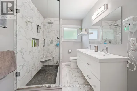 98 Stonybrook Drive Kitchener ON N2M 4L7