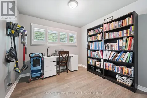 98 Stonybrook Drive Kitchener ON N2M 4L7