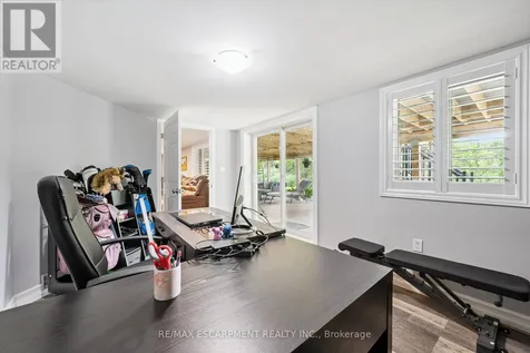 98 Stonybrook Drive Kitchener ON N2M 4L7