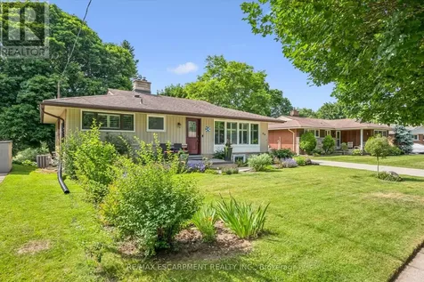 98 Stonybrook Drive Kitchener ON N2M 4L7