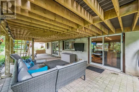98 Stonybrook Drive Kitchener ON N2M 4L7