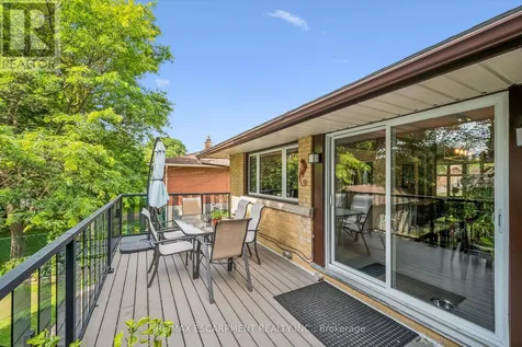 98 Stonybrook Drive Kitchener ON N2M 4L7