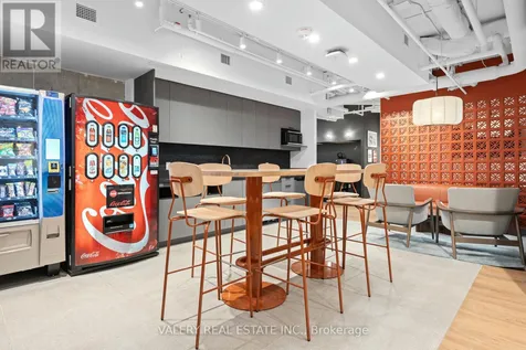 256 Rideau Street Ottawa ON K1N 5Y3