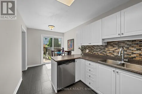 50 Gray Crescent Ottawa ON K2K 3L2