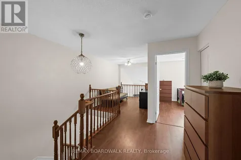 50 Gray Crescent Ottawa ON K2K 3L2