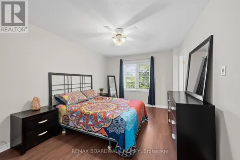 50 Gray Crescent Ottawa ON K2K 3L2