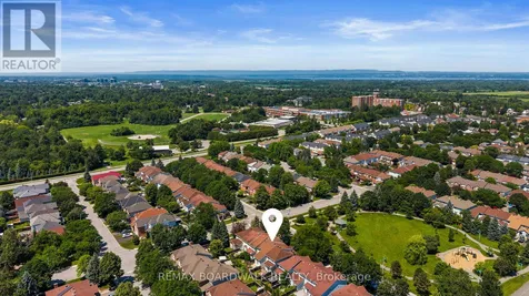 50 Gray Crescent Ottawa ON K2K 3L2