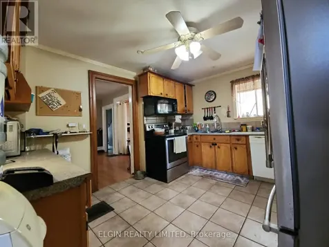 107 Gladstone Avenue St. Thomas ON N5R 2L9