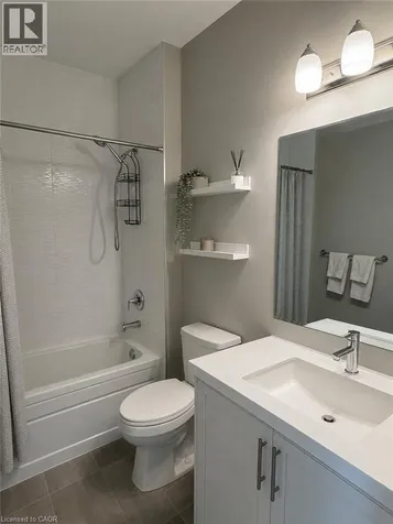 102 Grovewood Common Oakville ON L6H 0X2
