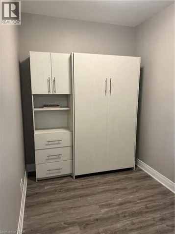 102 Grovewood Common Oakville ON L6H 0X2