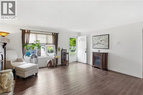272 Adeline Avenue Hamilton ON L8H 5V3