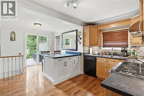 272 Adeline Avenue Hamilton ON L8H 5V3
