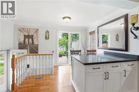 272 Adeline Avenue Hamilton ON L8H 5V3