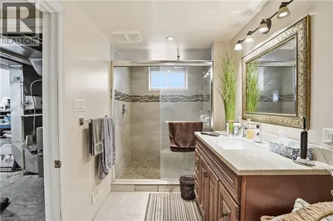 272 Adeline Avenue Hamilton ON L8H 5V3