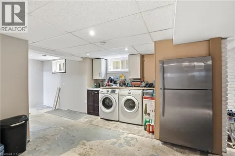 272 Adeline Avenue Hamilton ON L8H 5V3