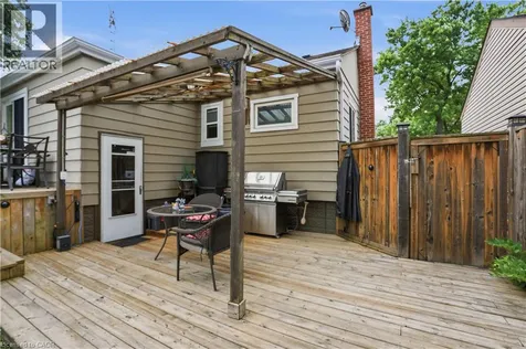 272 Adeline Avenue Hamilton ON L8H 5V3