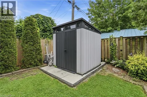 272 Adeline Avenue Hamilton ON L8H 5V3