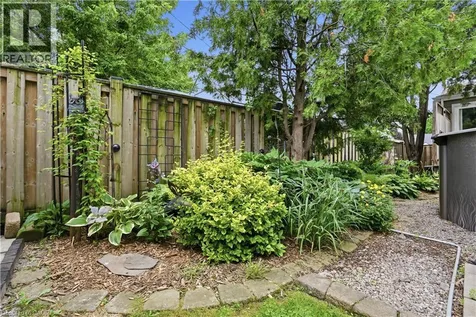 272 Adeline Avenue Hamilton ON L8H 5V3