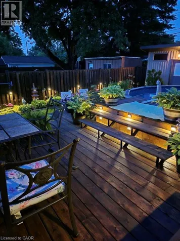 272 Adeline Avenue Hamilton ON L8H 5V3