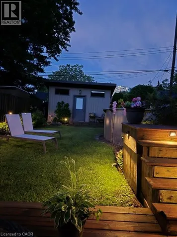 272 Adeline Avenue Hamilton ON L8H 5V3