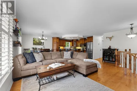 36 Fern Road Laurentian Valley ON K8A 6W2