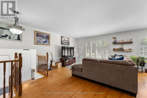 36 Fern Road Laurentian Valley ON K8A 6W2