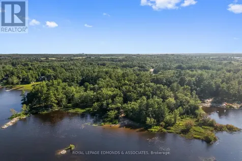 36 Fern Road Laurentian Valley ON K8A 6W2