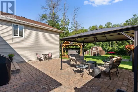 36 Fern Road Laurentian Valley ON K8A 6W2