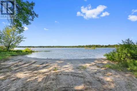36 Fern Road Laurentian Valley ON K8A 6W2
