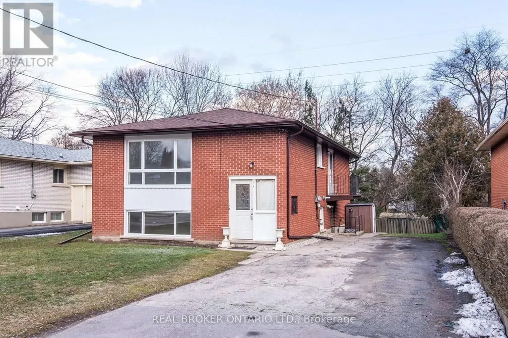 374 Southill Drive Kitchener ON N2A 2R1