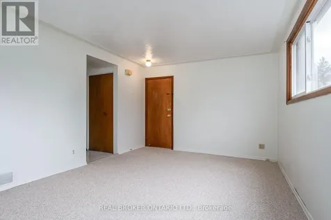 374 Southill Drive Kitchener ON N2A 2R1