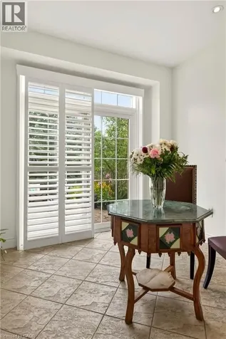 215 Burloak Drive Oakville ON L6L 6T6