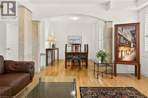 215 Burloak Drive Oakville ON L6L 6T6