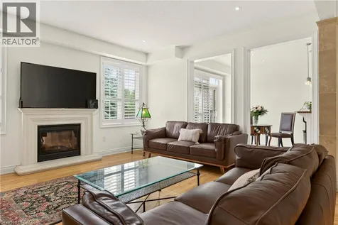 215 Burloak Drive Oakville ON L6L 6T6