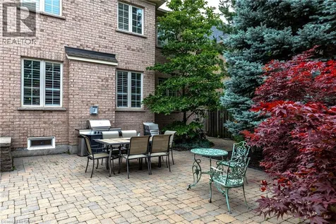 215 Burloak Drive Oakville ON L6L 6T6