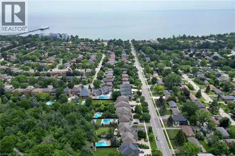 215 Burloak Drive Oakville ON L6L 6T6