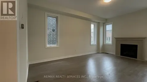 10 Molnar Crescent Brantford ON N3T 0X3