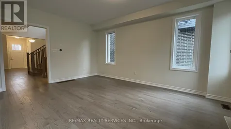 10 Molnar Crescent Brantford ON N3T 0X3