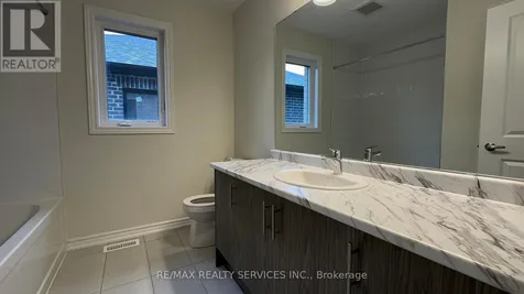 10 Molnar Crescent Brantford ON N3T 0X3