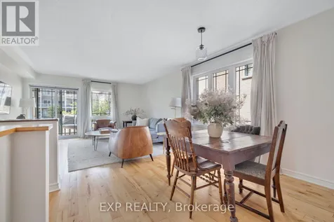 132 Paseo Private Ottawa ON K2G 4N7