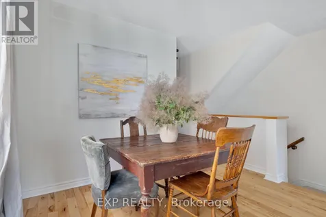 132 Paseo Private Ottawa ON K2G 4N7