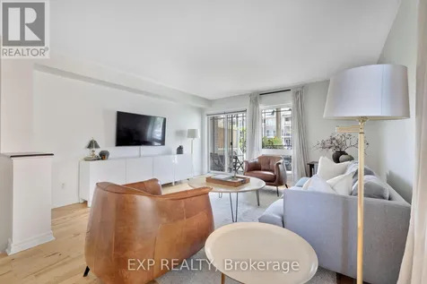132 Paseo Private Ottawa ON K2G 4N7