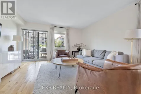 132 Paseo Private Ottawa ON K2G 4N7