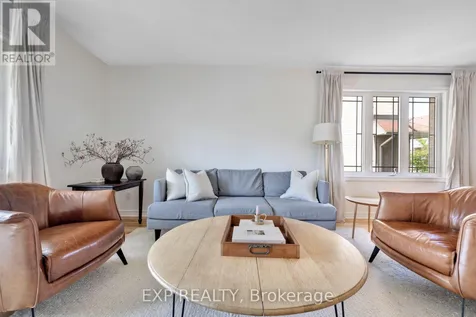 132 Paseo Private Ottawa ON K2G 4N7