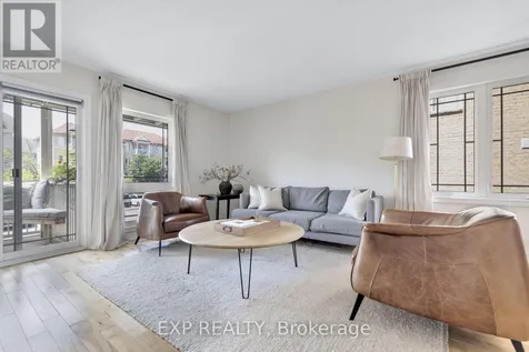 132 Paseo Private Ottawa ON K2G 4N7