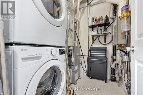 132 Paseo Private Ottawa ON K2G 4N7
