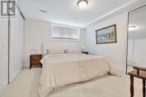 132 Paseo Private Ottawa ON K2G 4N7