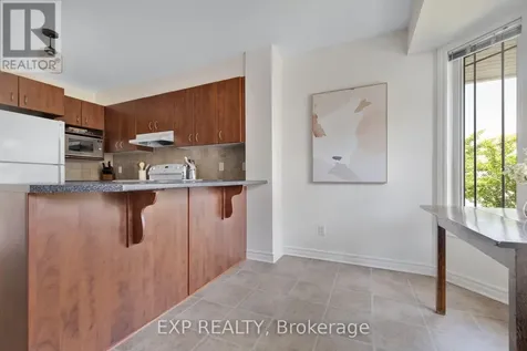 132 Paseo Private Ottawa ON K2G 4N7