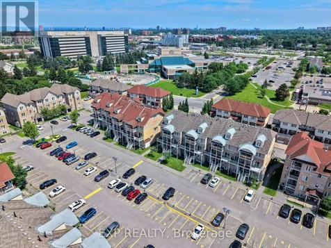 132 Paseo Private Ottawa ON K2G 4N7