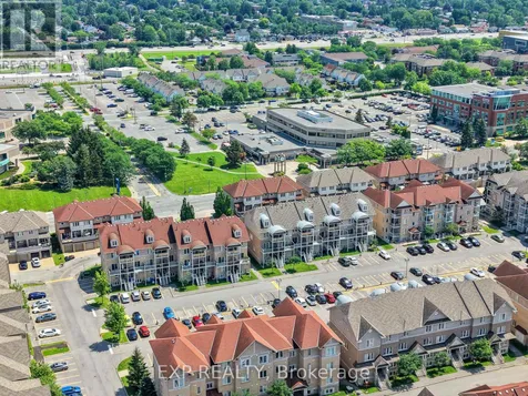 132 Paseo Private Ottawa ON K2G 4N7